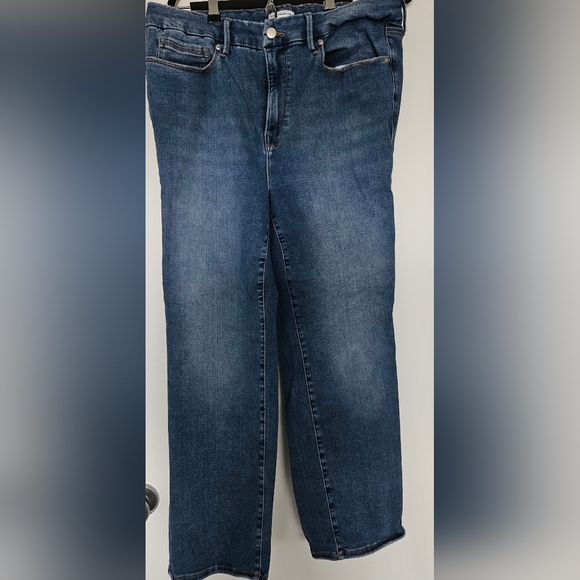 Good American All Fits Jeans - Picture 3 of 3